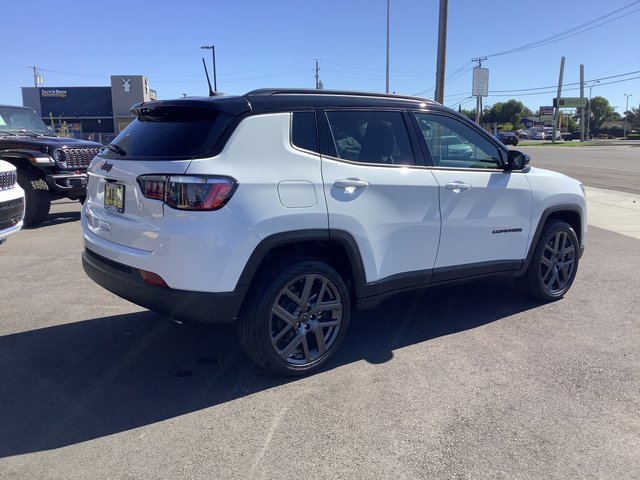 New 2026 Jeep Compass Limited image 30