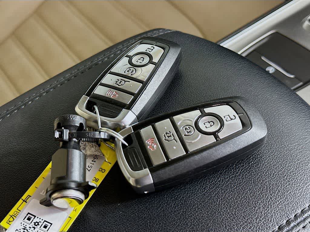Used 2022 Ford Edge SEL w/ Convenience Package AWD/4WD image 21