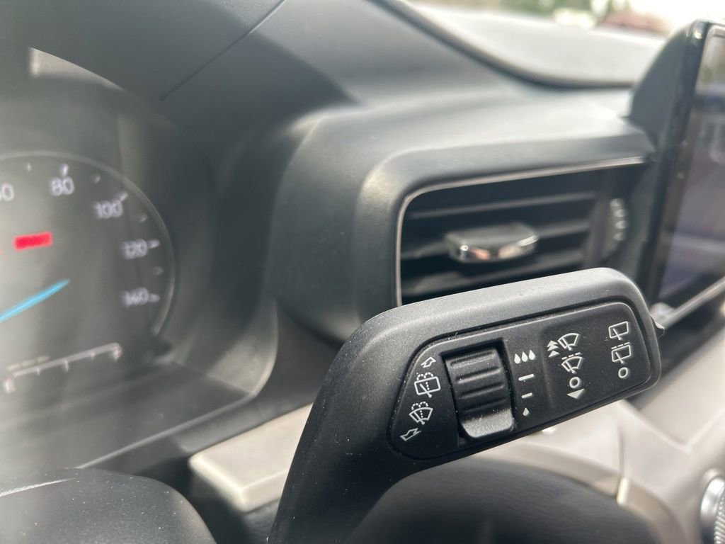 Used 2024 Ford Explorer XLT w/ Equipment Group 202A image 30