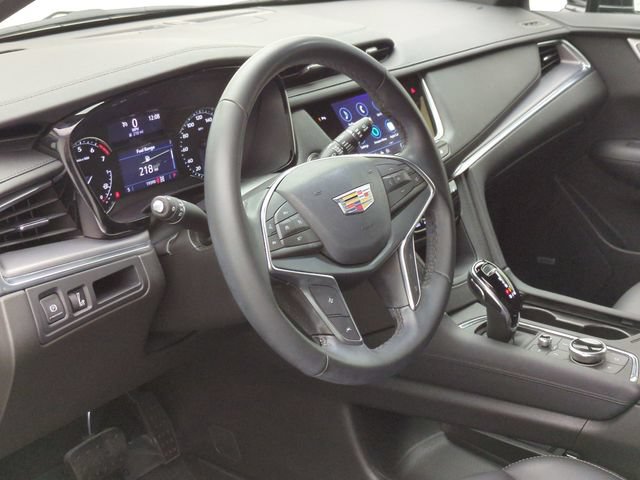 Used 2024 Cadillac XT5 Luxury w/ LPO, Floor Liner Package AWD/4WD image 9