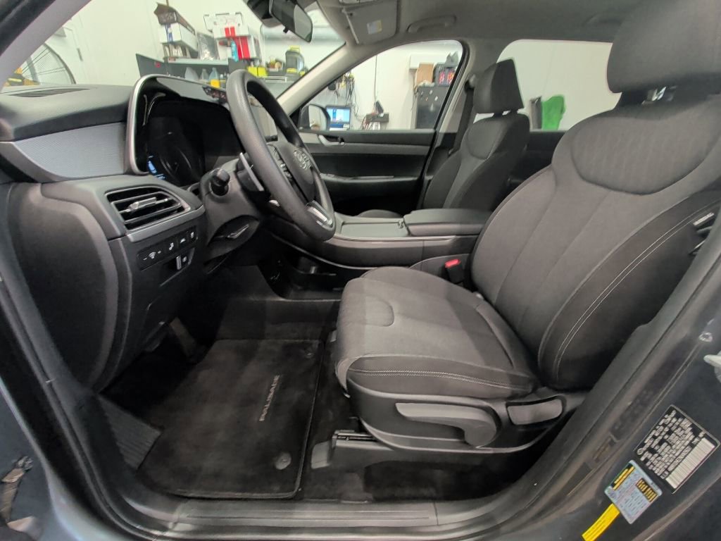 Used 2022 Hyundai Palisade SE image 10