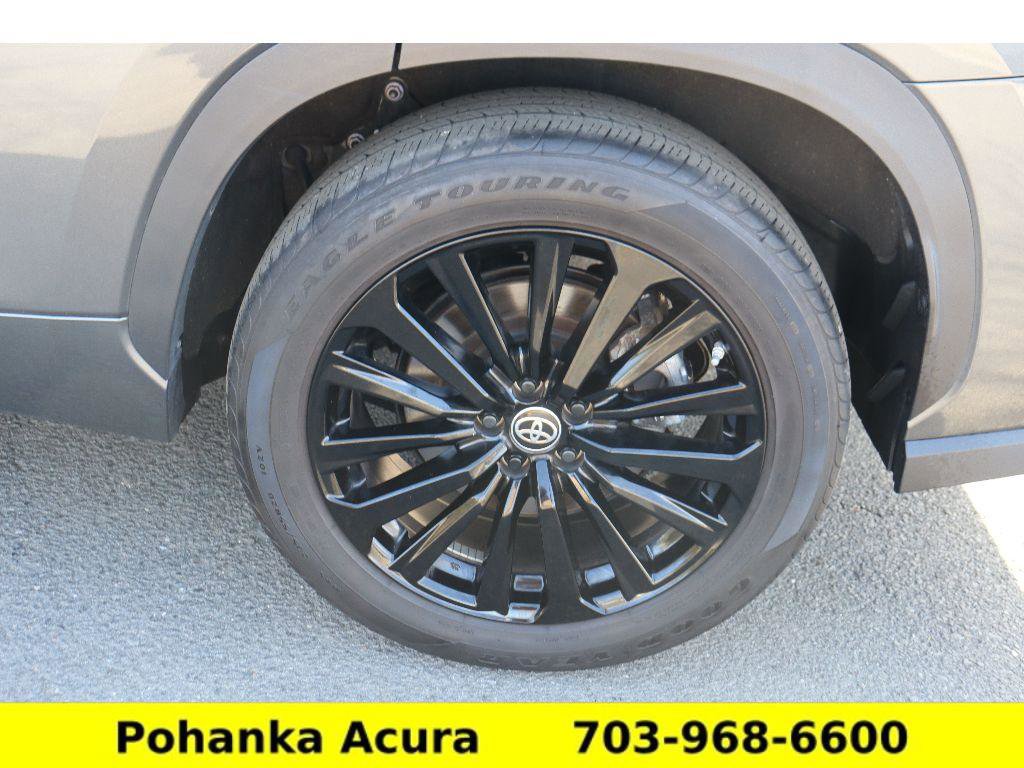 Used 2023 Toyota Highlander XSE image 33