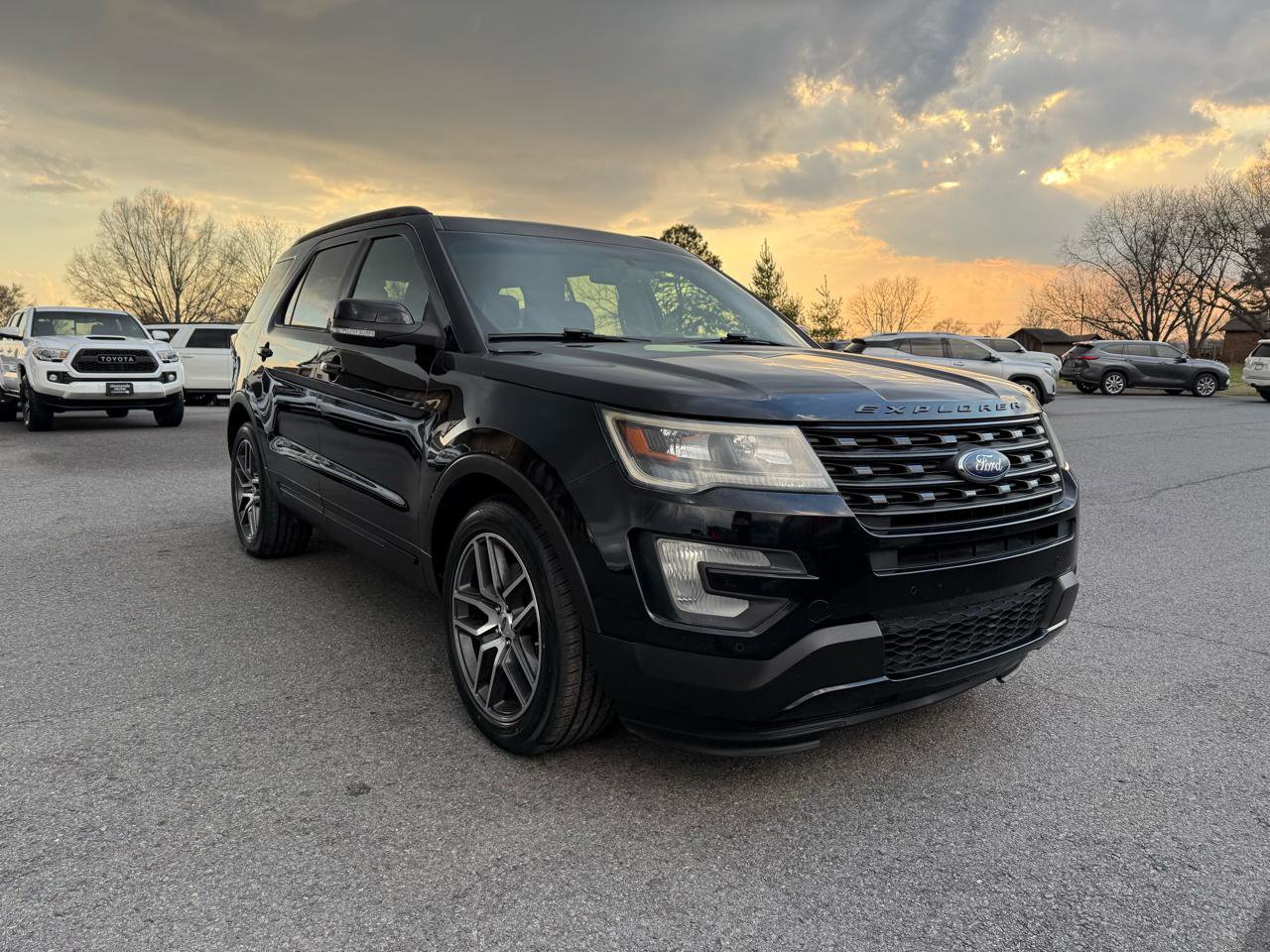 Used 2016 Ford Explorer Sport image 8