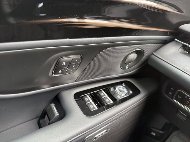 New 2026 Lincoln Nautilus Premier w/ Equipment Group 102A AWD/4WD image 25