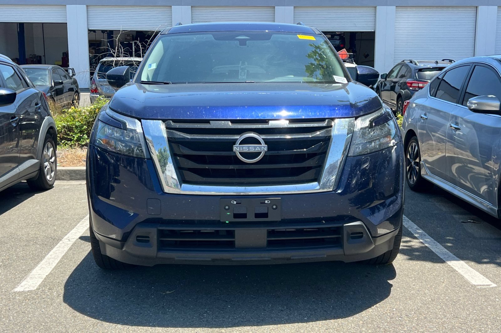 Certified 2024 Nissan Pathfinder SV FWD image 3