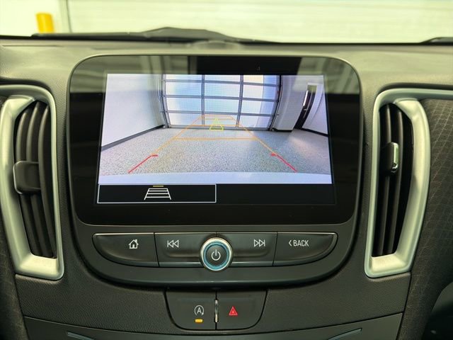 Used 2024 Chevrolet Malibu LT FWD image 16