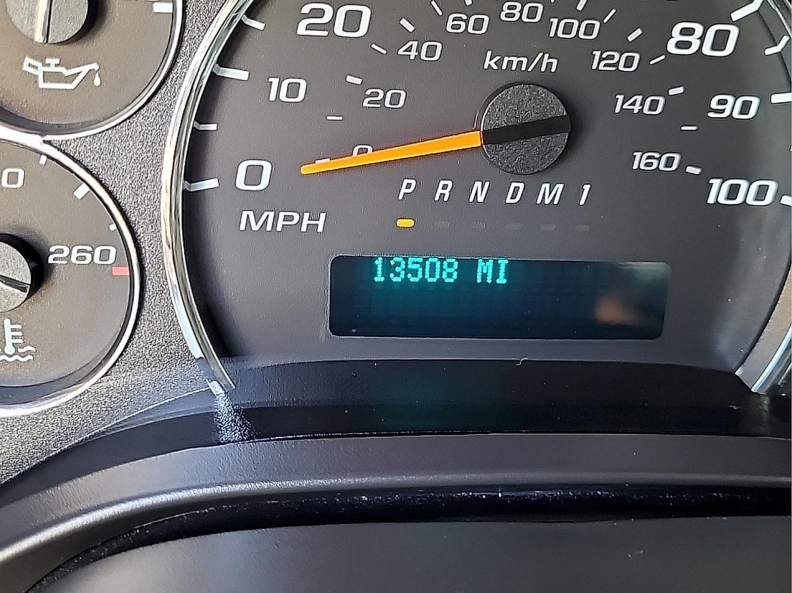 Used 2025 Chevrolet Express 2500 w/ Driver Convenience Package RWD image 19