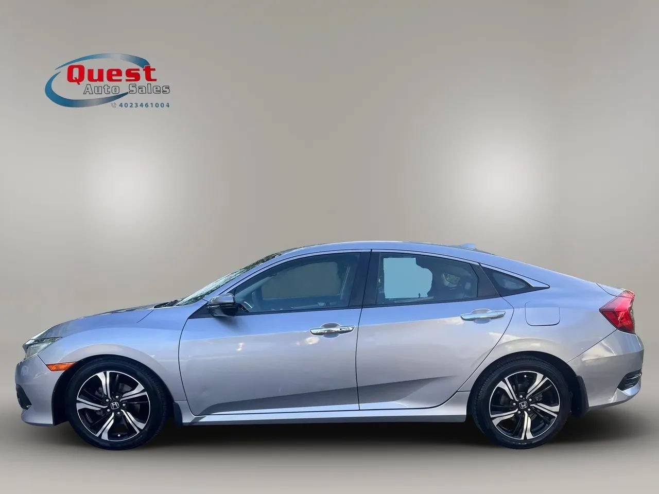 Used 2017 Honda Civic Touring image 6