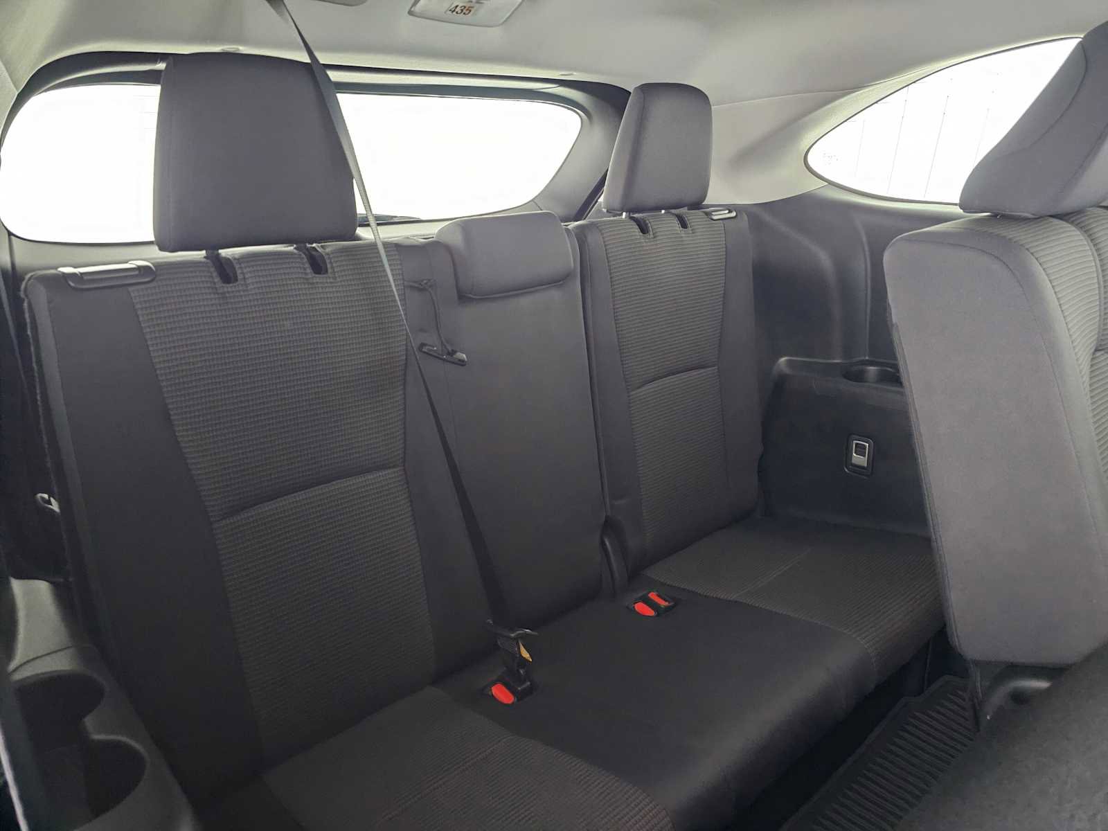 Used 2024 Toyota Highlander LE image 13