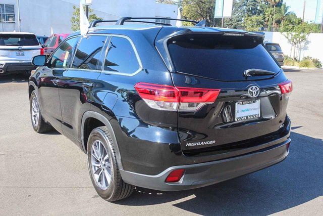 Used 2018 Toyota Highlander XLE w/ Carpet Mat Package (TMS) FWD image 7