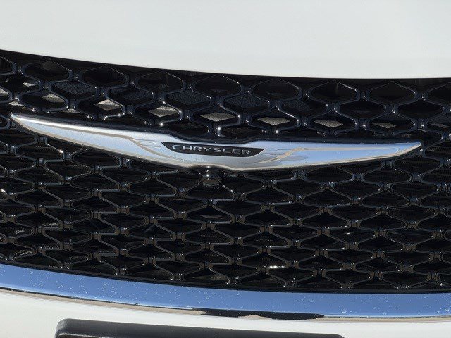 New 2026 Chrysler Pacifica Select image 42