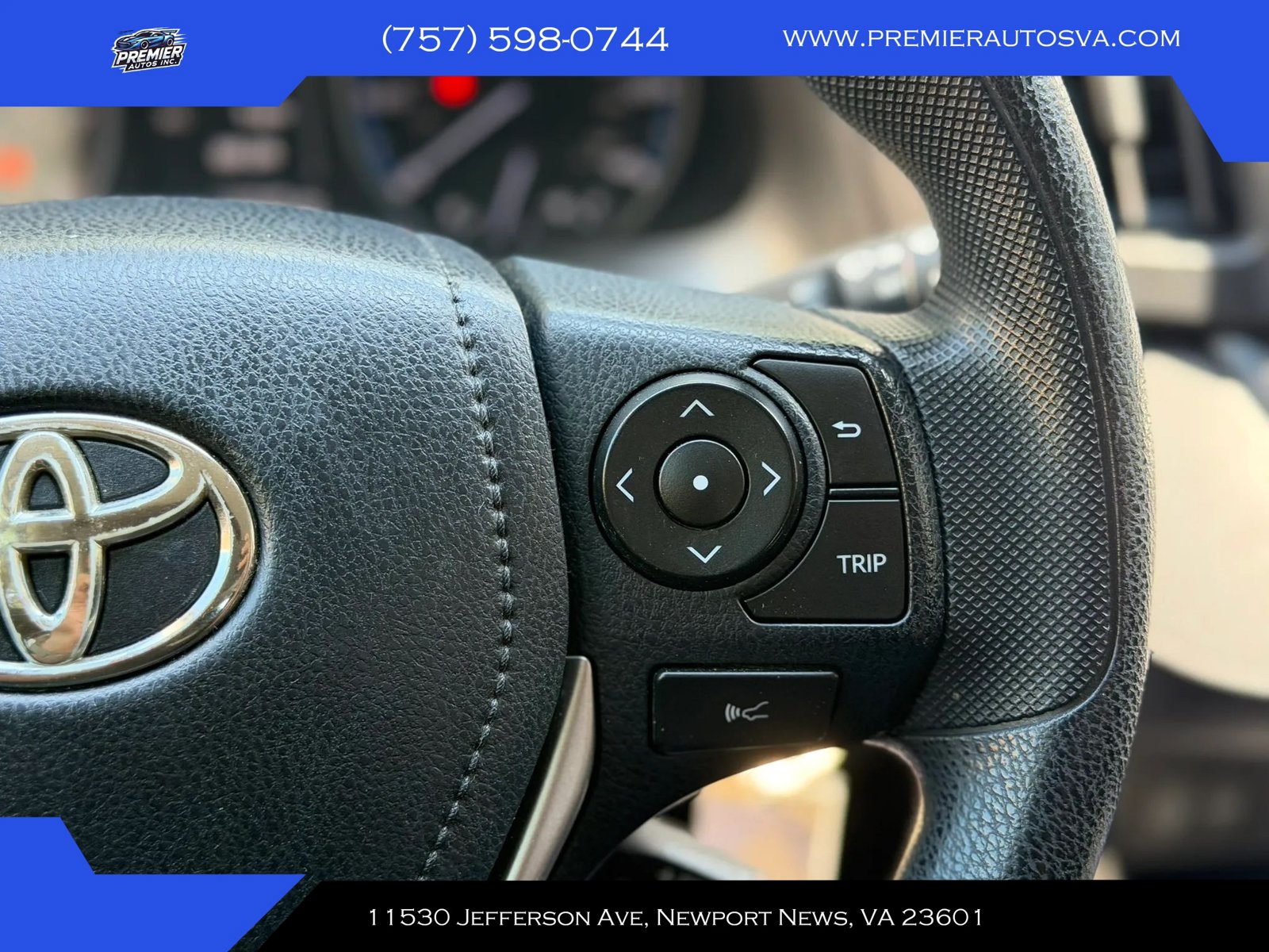 Used 2017 Toyota RAV4 LE FWD image 21