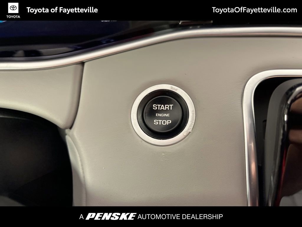 Used 2021 Land Rover Range Rover Evoque SE image 34