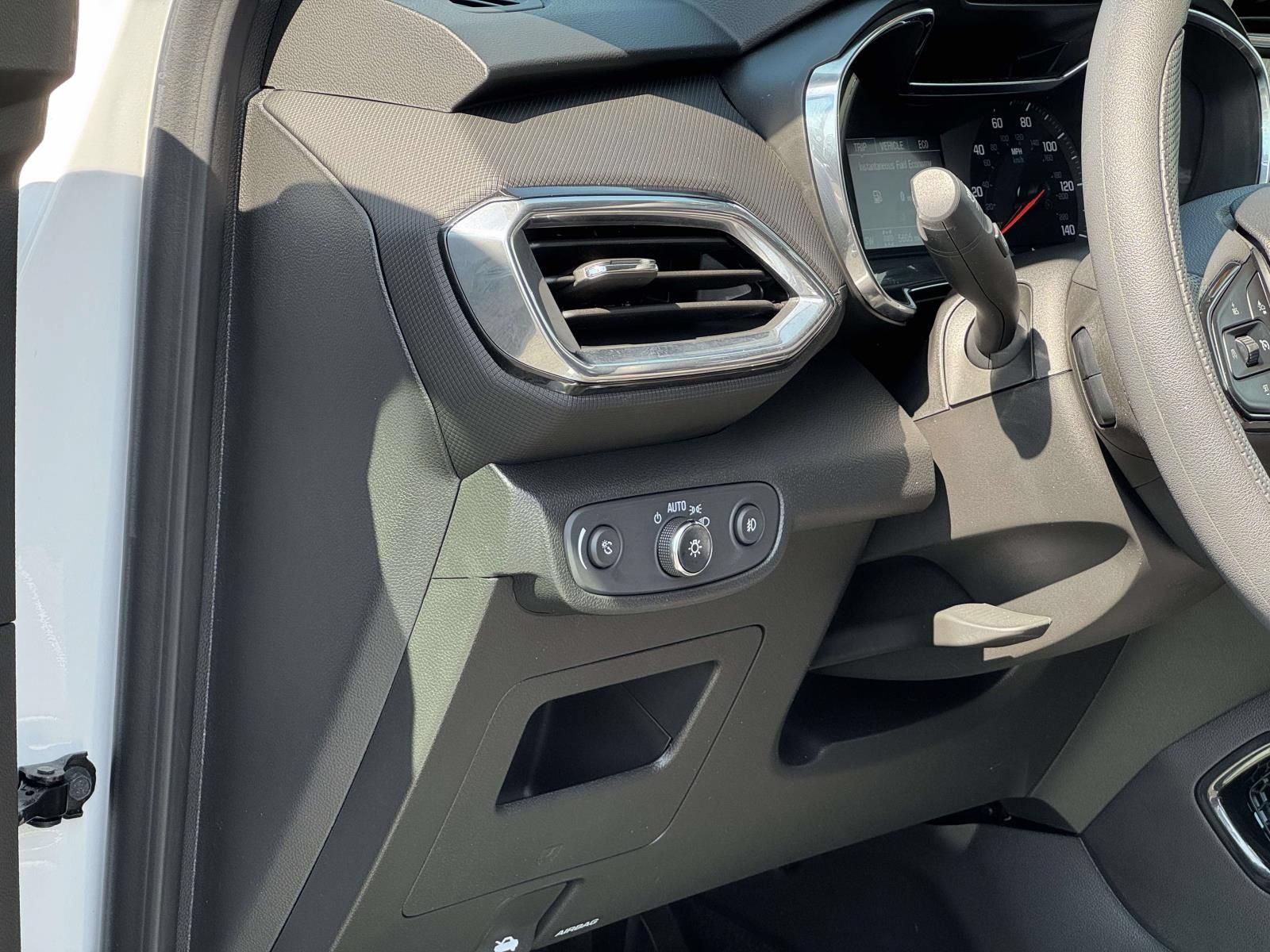 Used 2023 Chevrolet TrailBlazer LT w/ Convenience Package AWD/4WD image 13