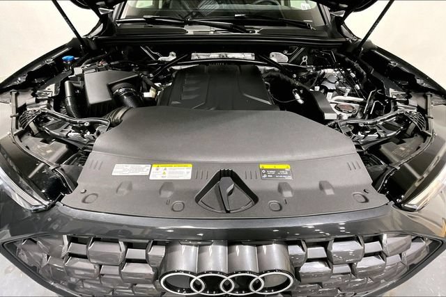 Certified 2025 Audi Q5 Premium w/ Convenience Package AWD/4WD image 6