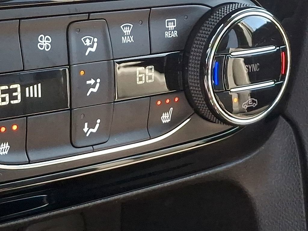 Used 2023 Buick Encore GX Select image 24