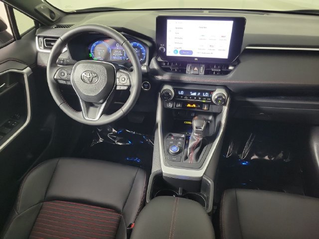 Used 2024 Toyota RAV4 XSE AWD/4WD image 15