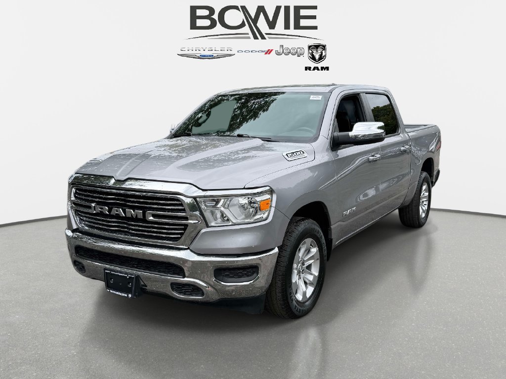 Used 2024 RAM 1500 Laramie AWD/4WD image 5