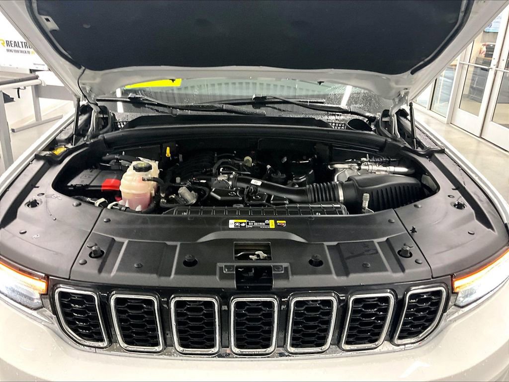 Used 2021 Jeep Grand Cherokee L Limited w/ Trailer Tow Group (B) image 30