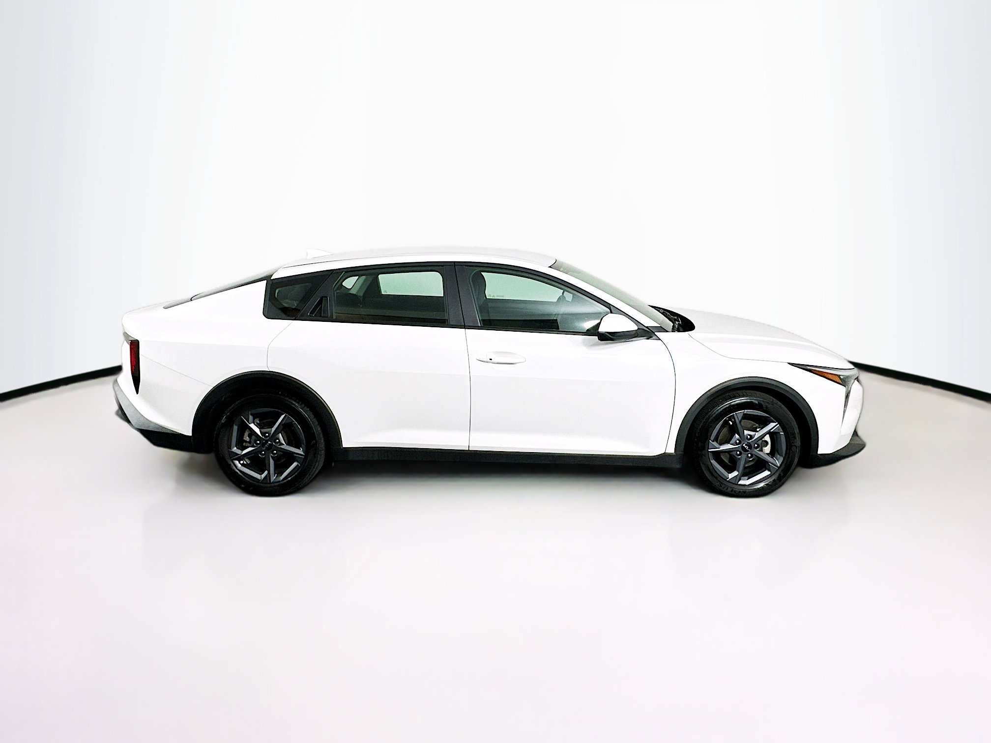 Used 2025 Kia K4 LXS image 10