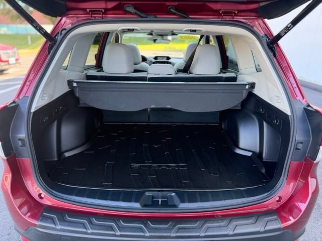 Used 2023 Subaru Forester Premium AWD/4WD image 24