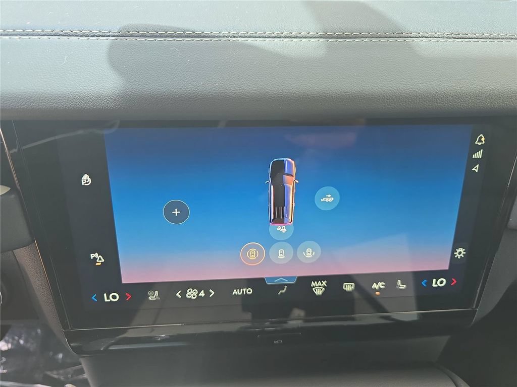 New 2027 Lincoln Navigator Premiere RWD image 21