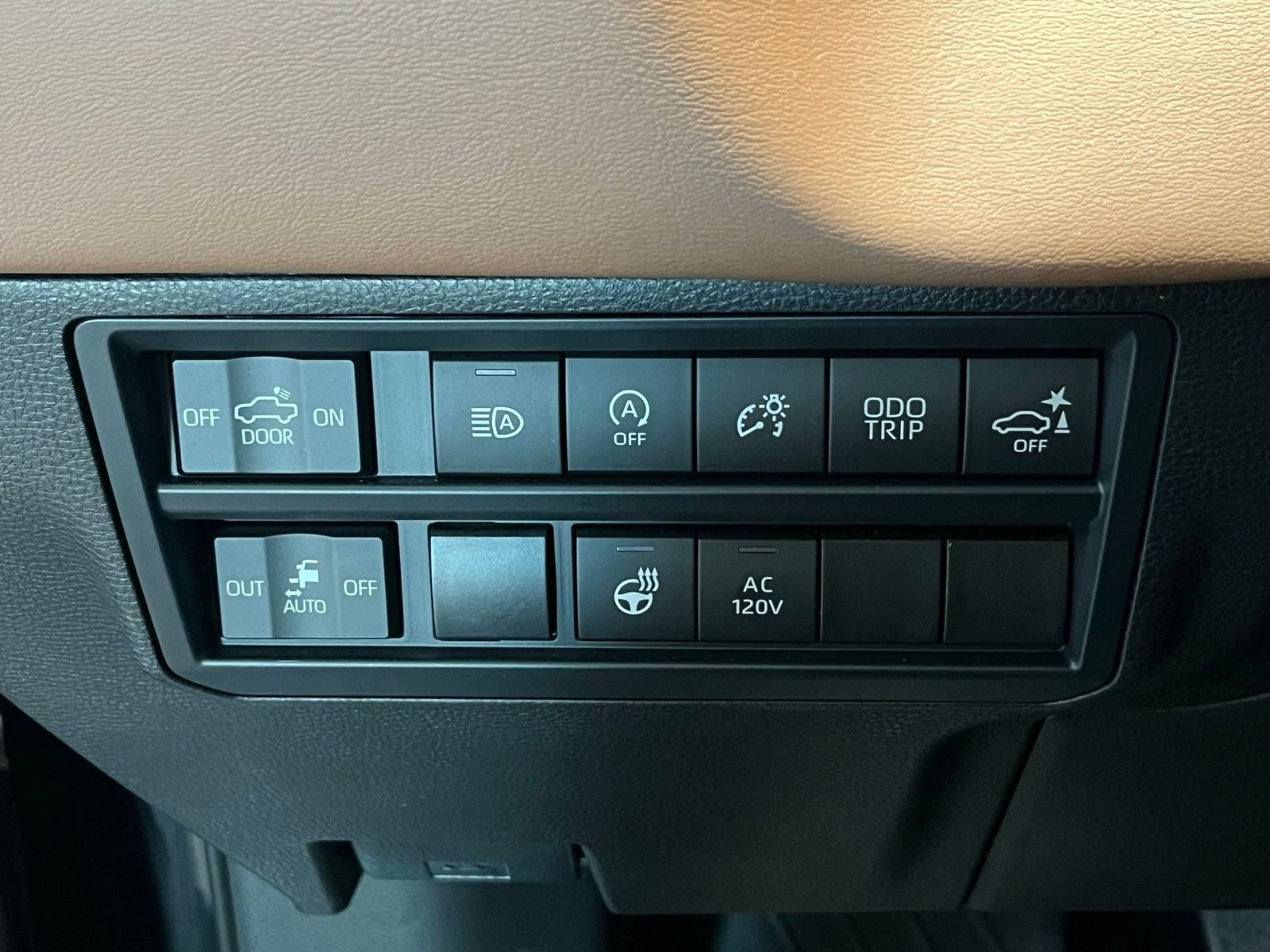Used 2025 Toyota Tundra 1794 Edition AWD/4WD image 34