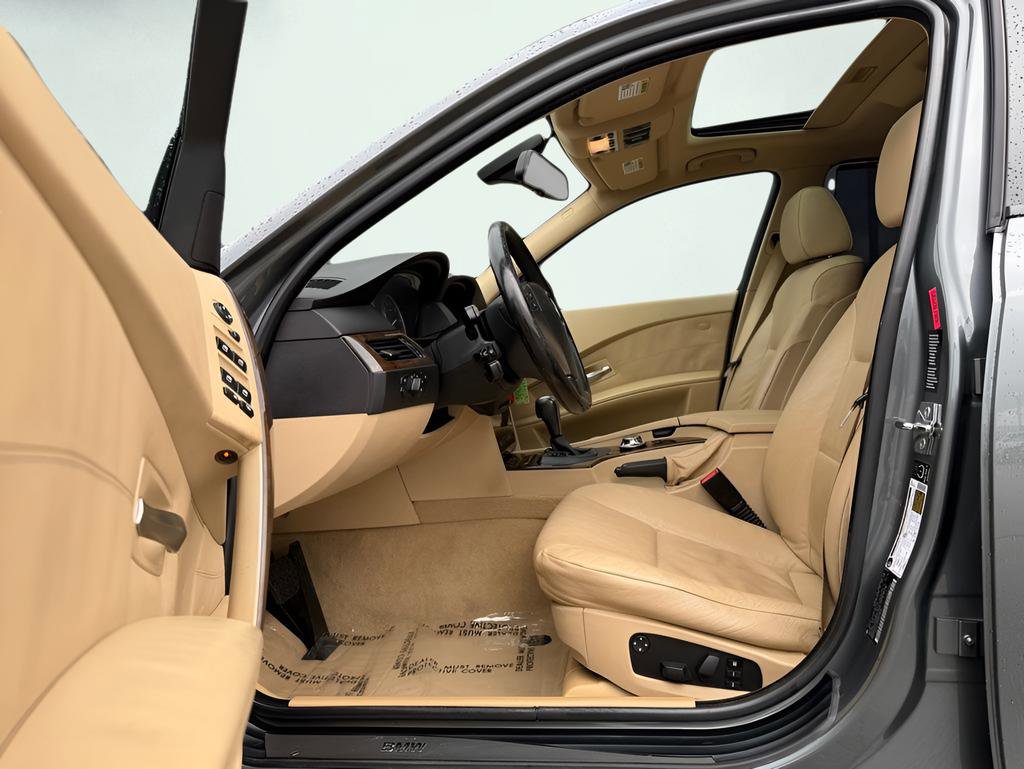 Used 2005 BMW 545i Sedan image 17