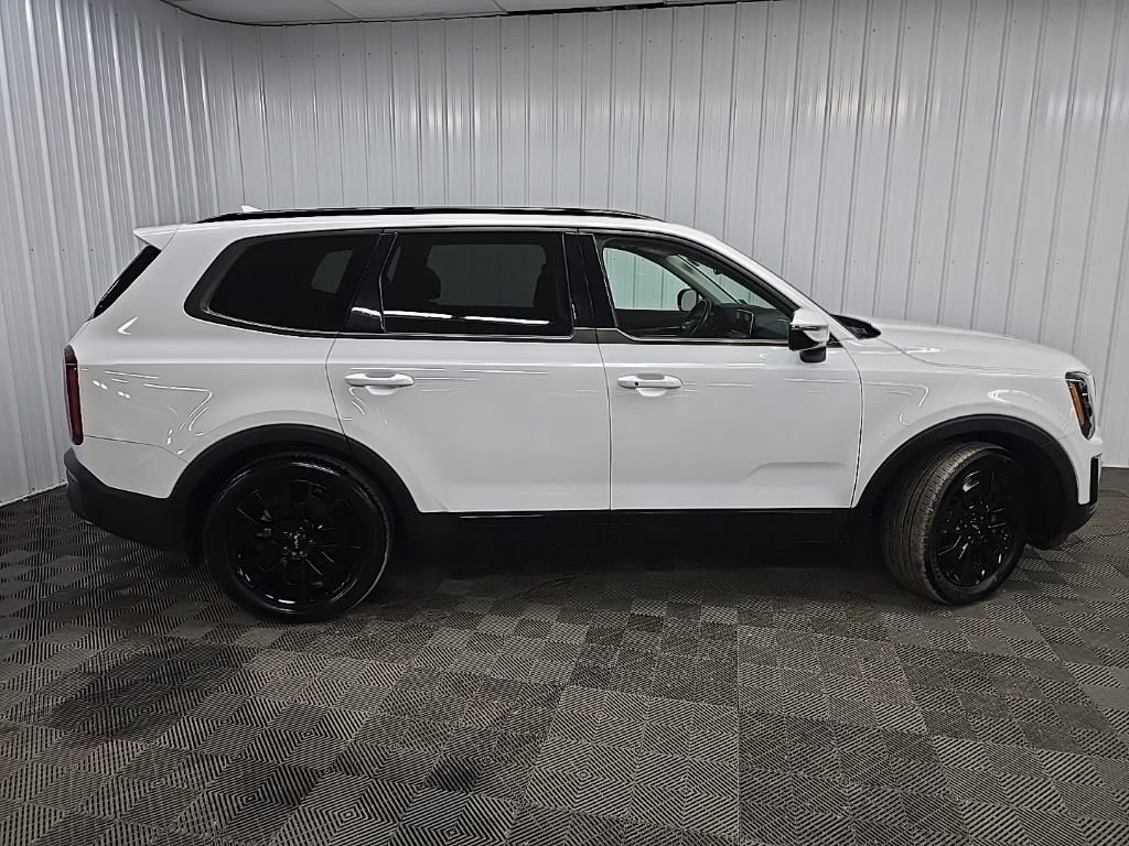 Used 2022 Kia Telluride SX AWD/4WD image 2