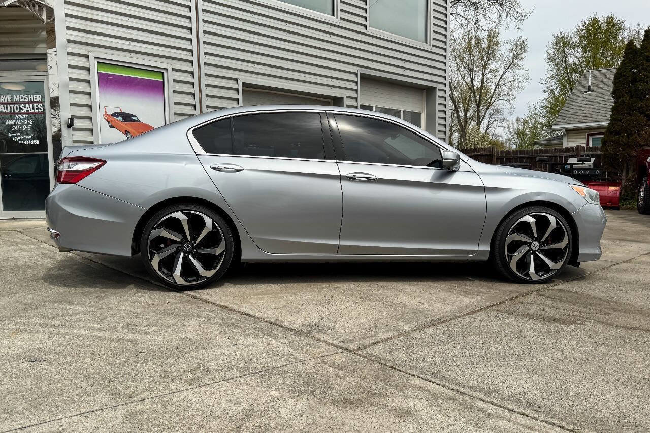 Used 2017 Honda Accord EX-L image 2