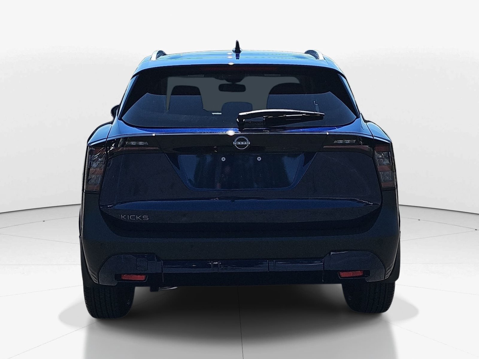 New 2027 Nissan Kicks SR FWD image 7