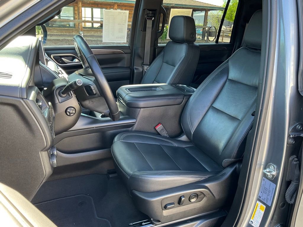 Used 2021 Chevrolet Suburban Z71 w/ Luxury Package image 47