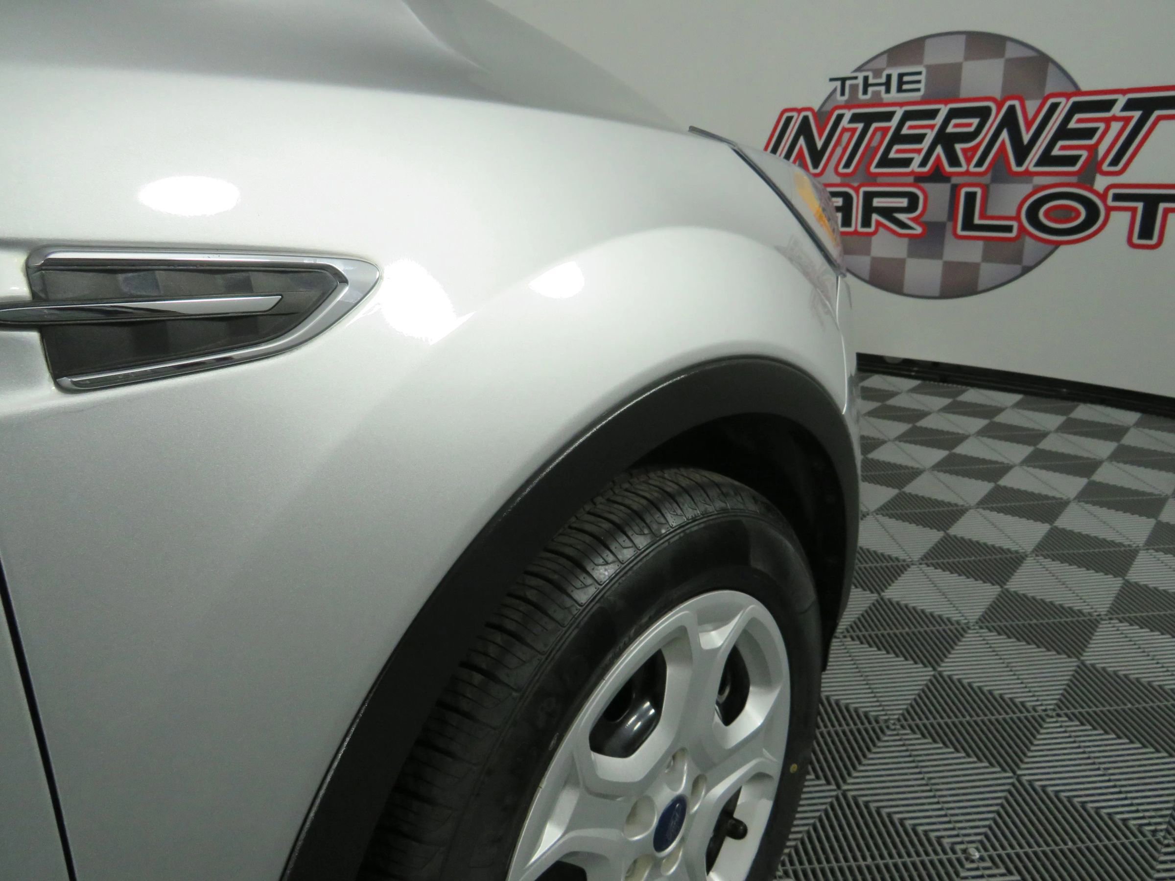 Used 2019 Ford Escape S FWD image 31