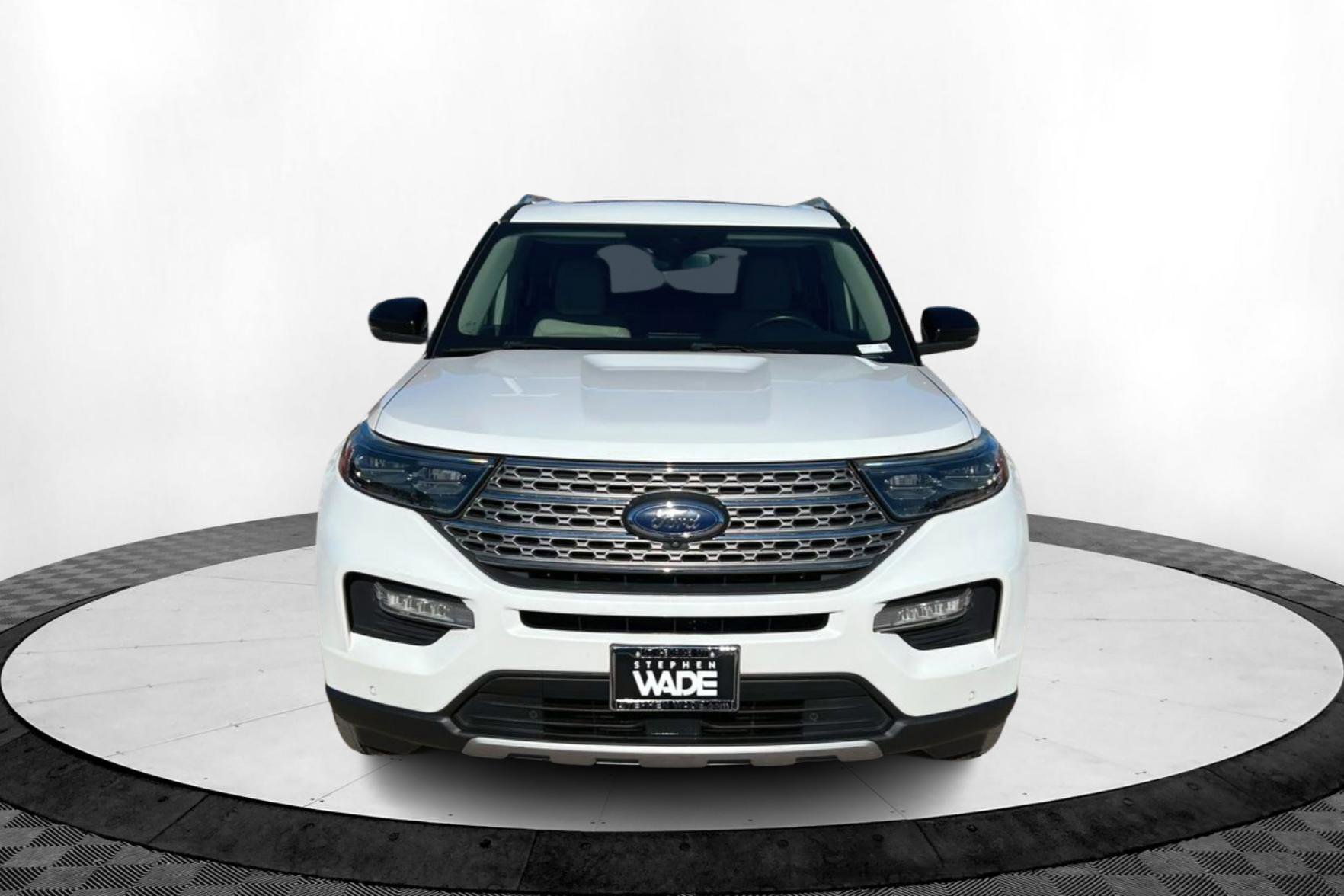 Used 2020 Ford Explorer Limited w/ Class III Trailer Tow Package image 8