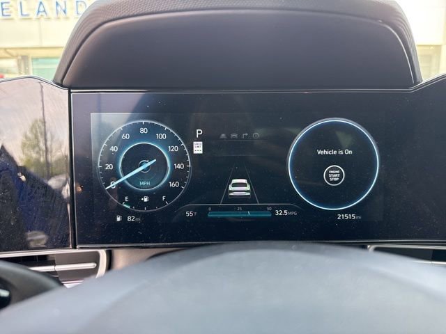 Used 2024 Hyundai Elantra Limited image 18