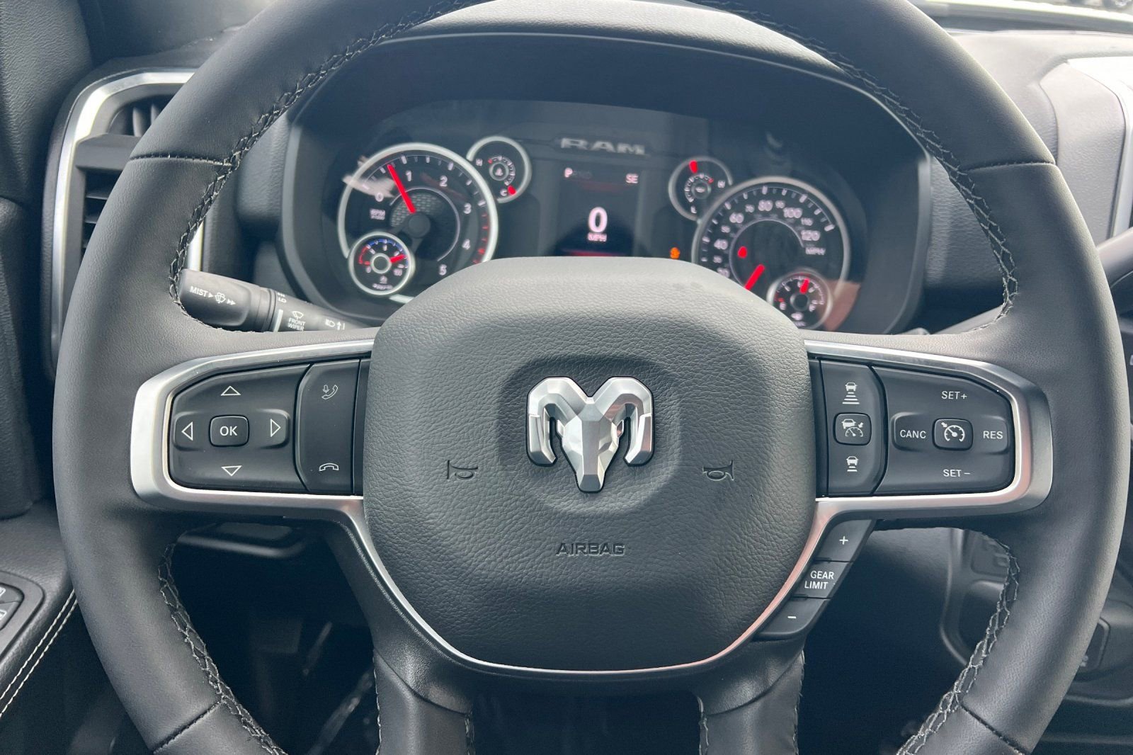 New 2026 RAM 3500 Big Horn AWD/4WD image 19