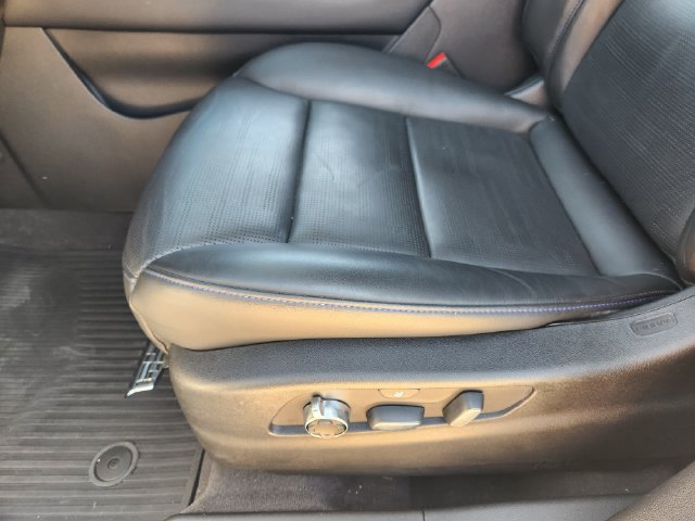 Used 2024 Cadillac XT4 Sport FWD image 25
