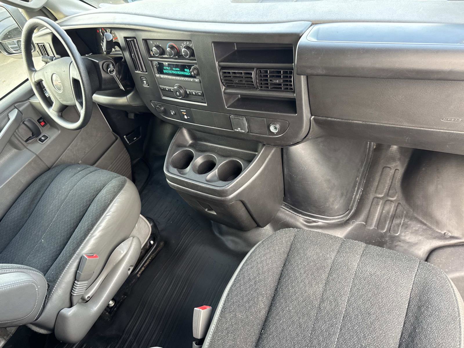 Used 2024 GMC Savana 2500 w/ Driver Convenience Package image 29