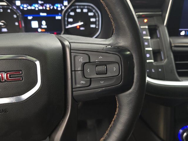 Used 2021 GMC Yukon XL AT4 w/ AT4 Premium Plus Package AWD/4WD image 16