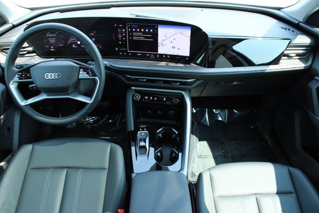 Used 2025 Audi Q5 Premium w/ Convenience Package AWD/4WD image 17