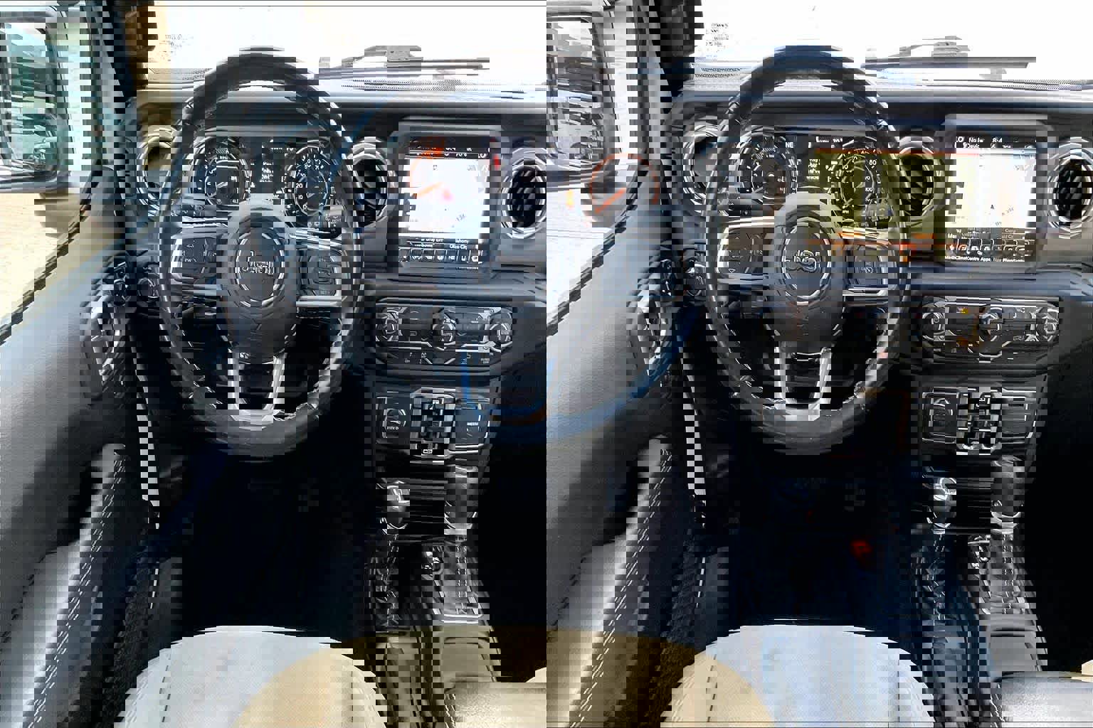 Used 2021 Jeep Wrangler Unlimited Sahara image 6