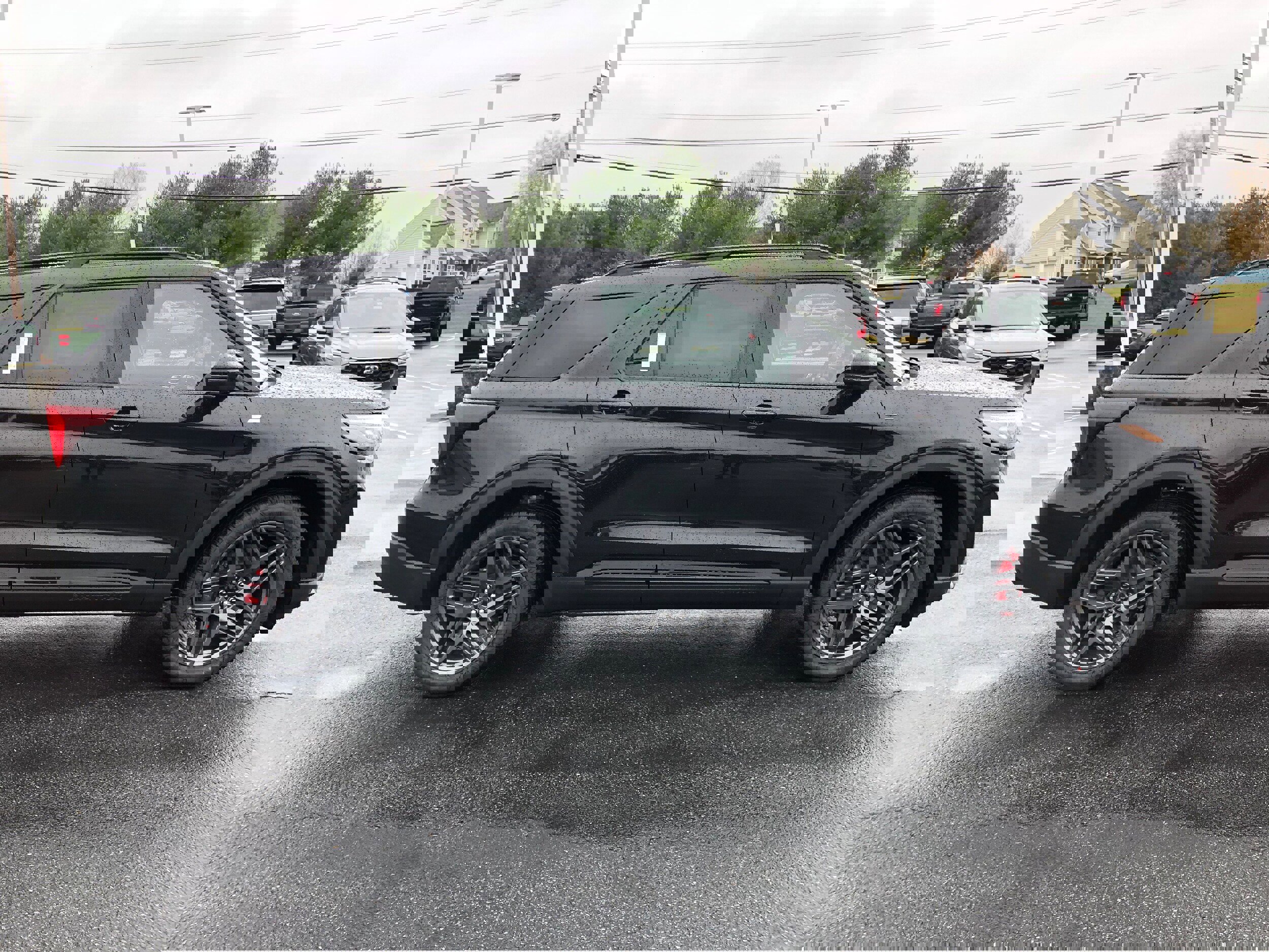 New 2026 Ford Explorer ST-Line w/ ST-Line Street Pack image 13