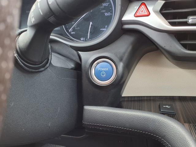 Used 2021 Toyota Sienna Platinum FWD image 37
