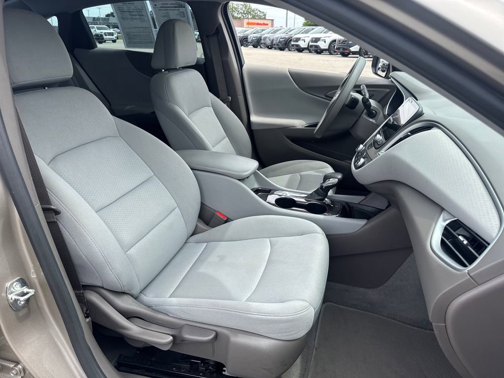 Used 2022 Chevrolet Malibu LS FWD image 12