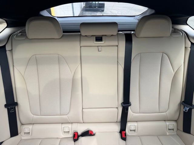 Certified 2025 BMW X4 xDrive30i image 28