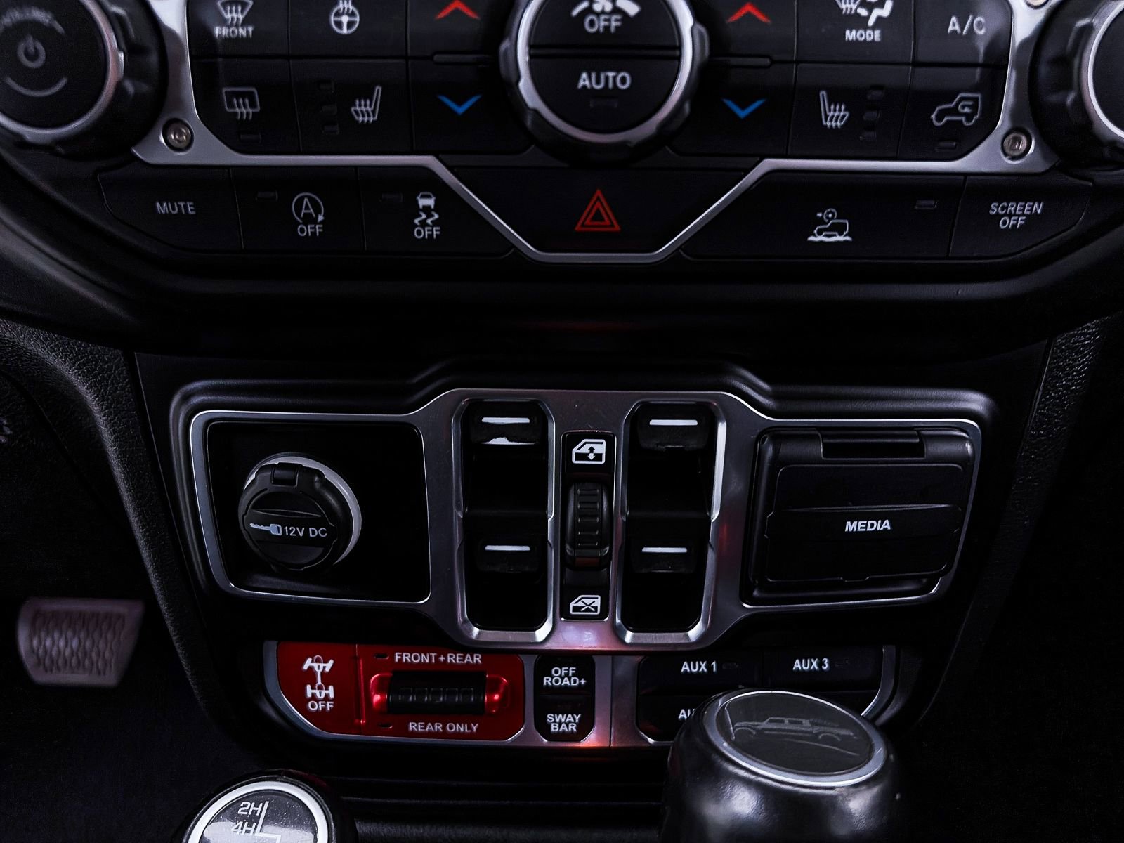 Used 2021 Jeep Gladiator Rubicon w/ LED Lighting Group AWD/4WD image 24