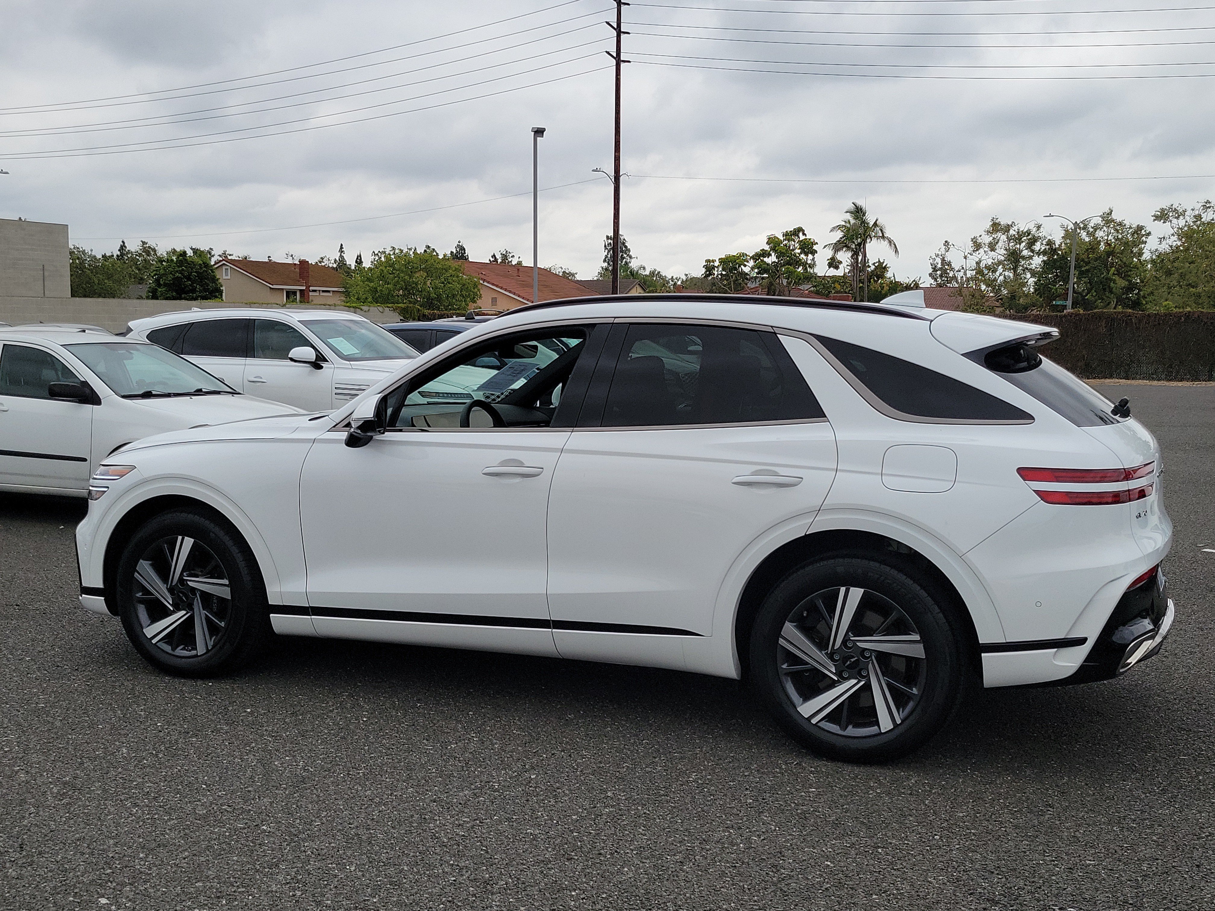 Certified 2026 Genesis GV70 3.5T Sport Advanced AWD/4WD image 27