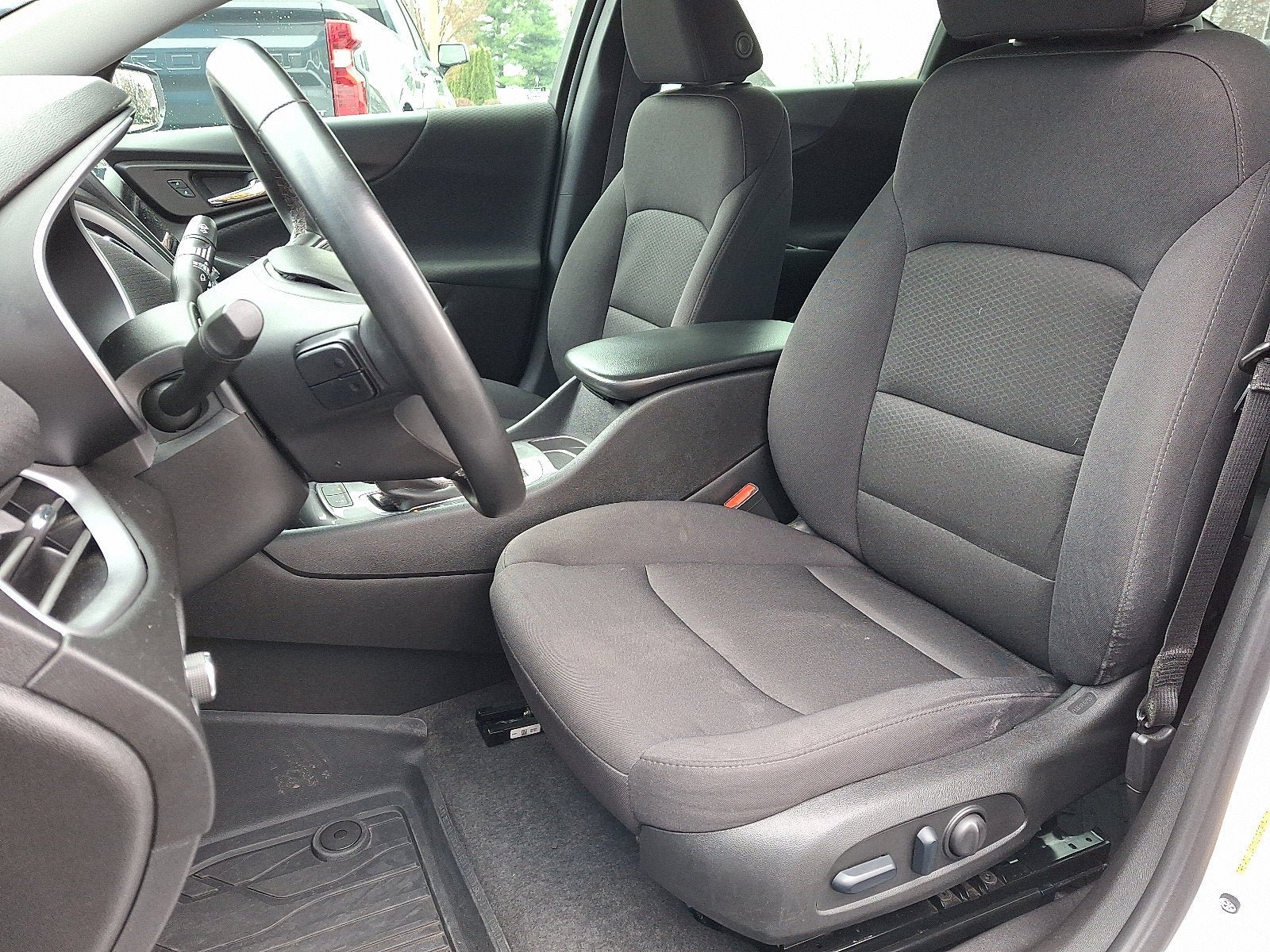 Used 2024 Chevrolet Malibu RS w/ LPO, Floor Liner Package FWD image 12