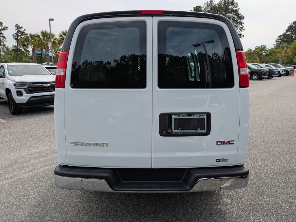 Used 2024 GMC Savana 2500 w/ Driver Convenience Package RWD image 5