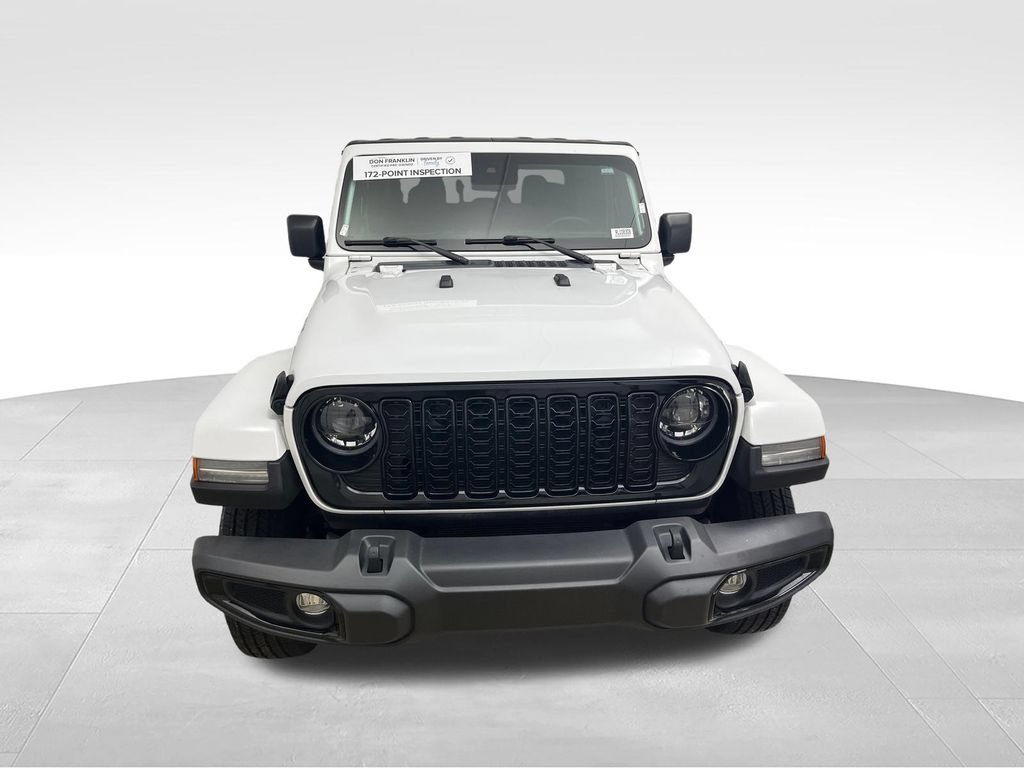 Used 2024 Jeep Gladiator Sport AWD/4WD image 8